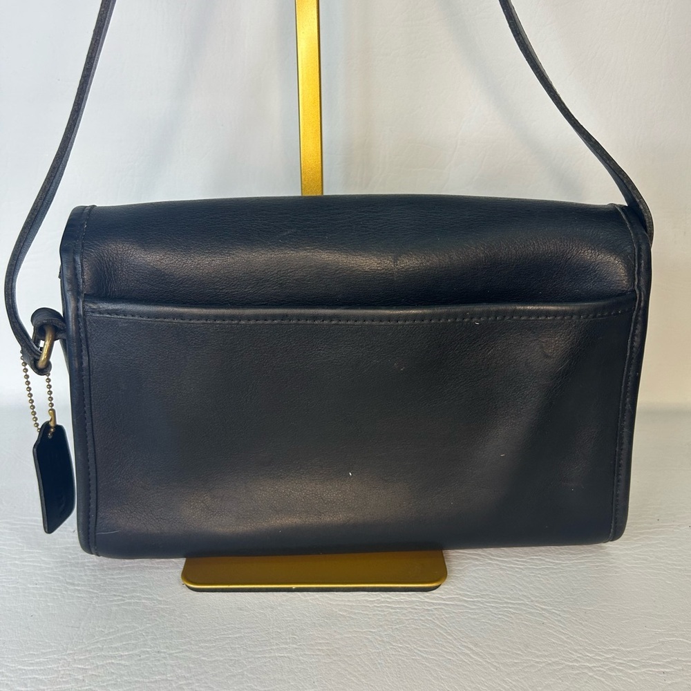 Coach Vintage 9812 Ridgefield Flap
Turn Lock Crossbody Leather Bag Black
USA - Picture 5 of 16